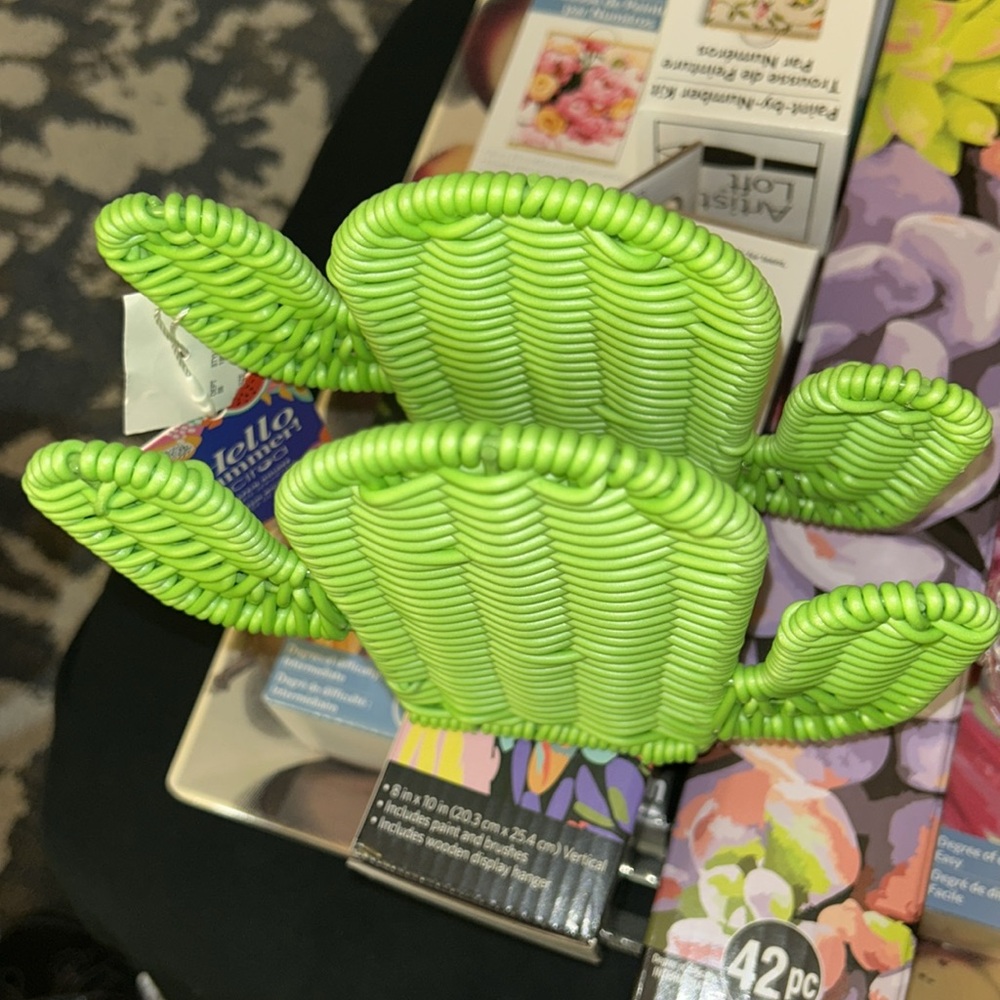 NWT Cactus Napkin Holder - Home Decor -Kitchen and Dining Room Table Decor - Picture 8 of 11